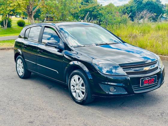 CHEVROLET VECTRA 2.0 MPFI GT HATCH 8V FLEX 4P MANUAL